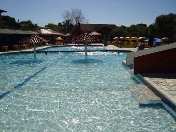 Termas Leonense: Águas termais de Campos Novos - Viagens e Caminhos